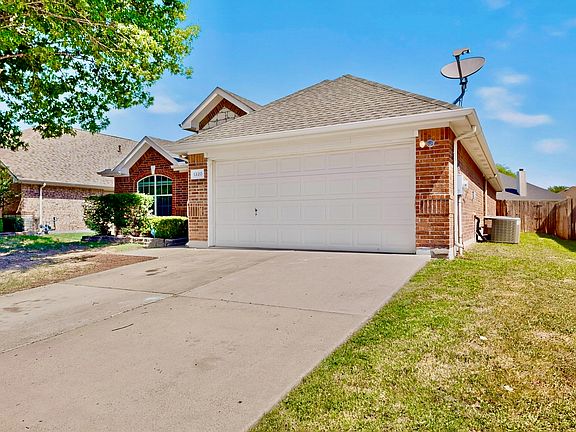 2nd image of 1320 Clearwater Dr