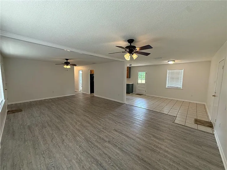 7662 Simmons Dr — Photo 7