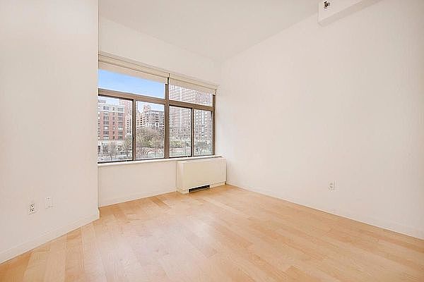 1st image of 90 Washington St APT 2E
