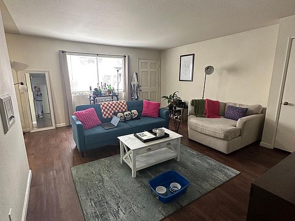 2nd image of 2240 Garnet Ave APT 1