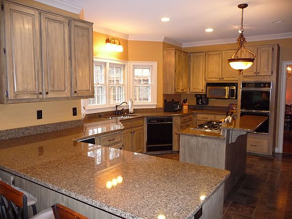 Large Chef's Kitchen