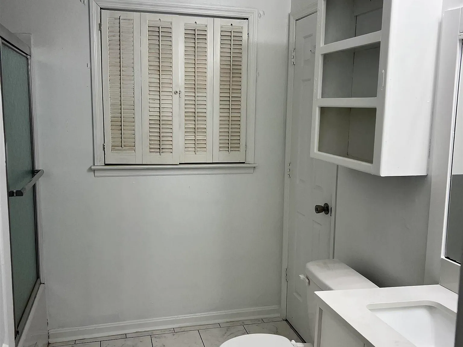 4 bed, 2.0 bath, 2030 sqft, $2,000 — Photo 4