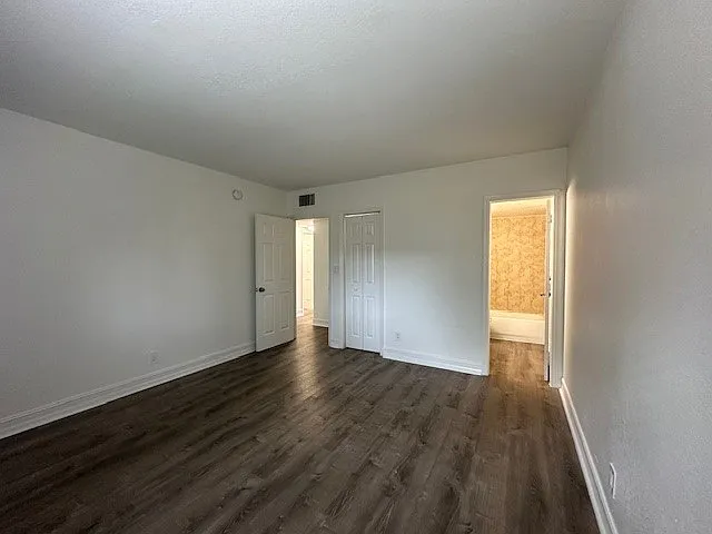 Dixie Realty LLC — Photo 23