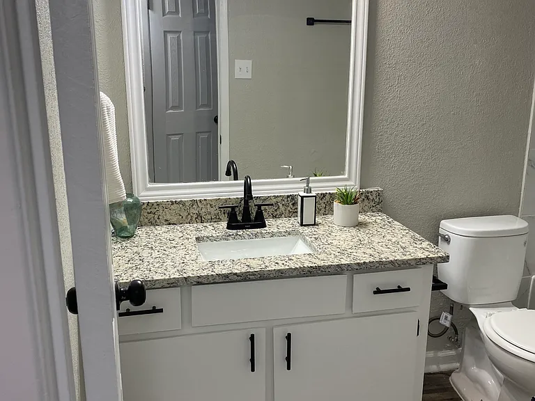 Maxton West Apartment Homes — Photo 95