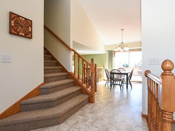 3rd image of 3755 Sunbury Alcove