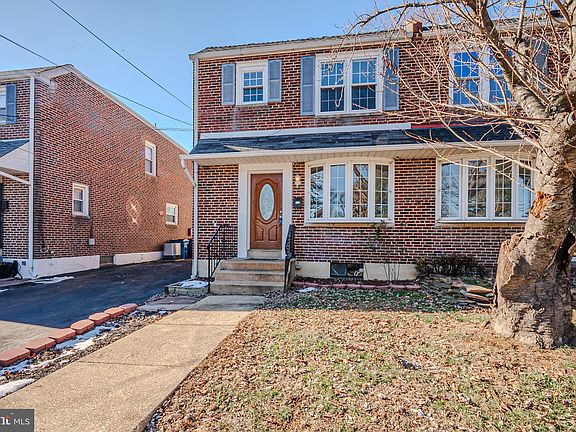 3rd image of 255 Linden Ave