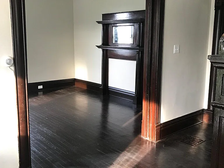 1008 Blackburn St — Photo 6