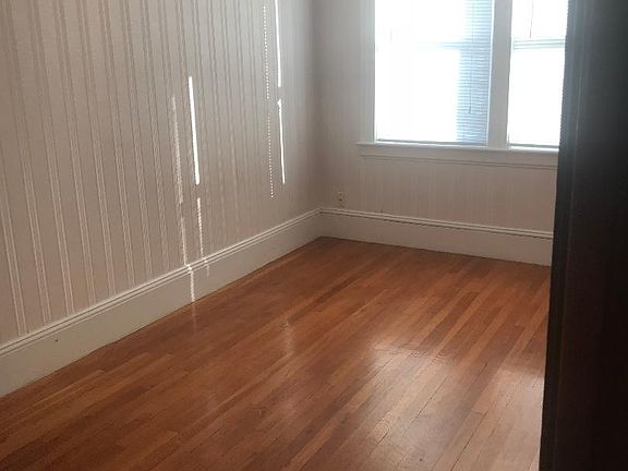 5th image of 108-110 Julia St #2