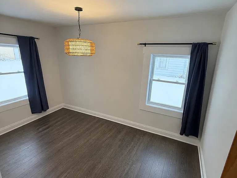 528 Cook St — Photo 8