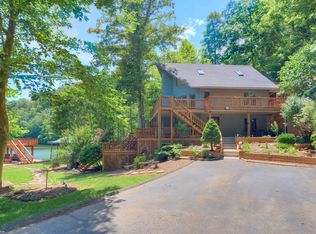 4535 Plantation Estates Rd, Radford, VA 24141