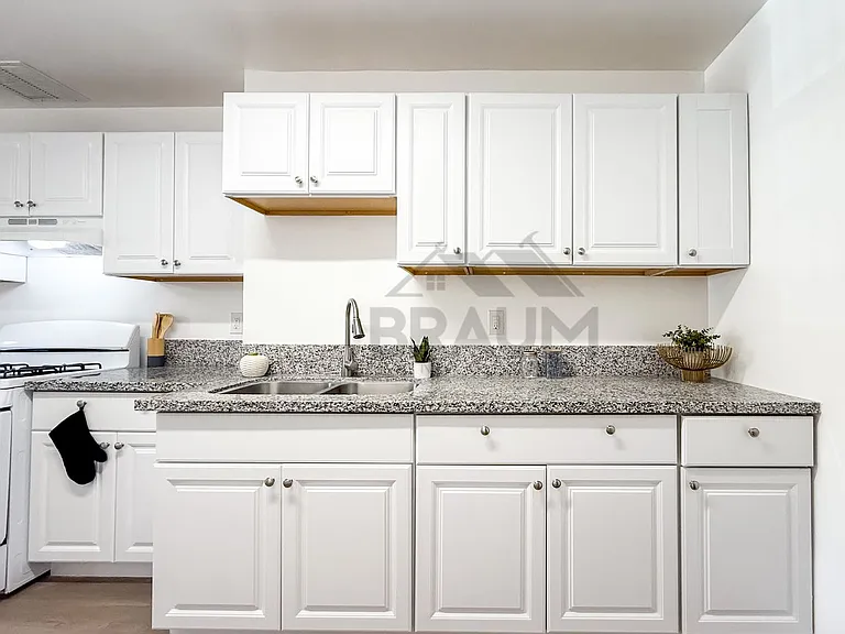 7339 WOODMAN — Photo 6