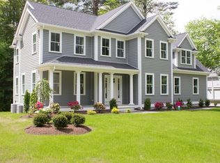 17 Winter St, Medfield, MA 02052