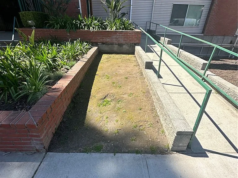 2706 Honolulu Ave #111 — Photo 5