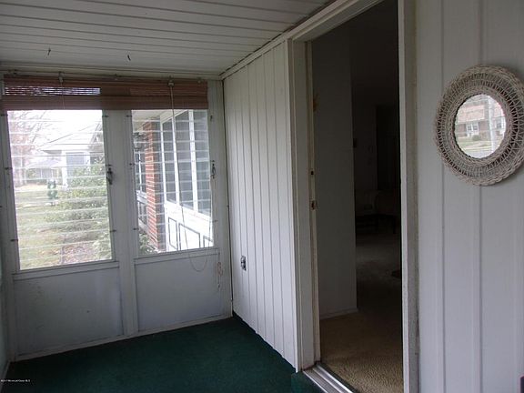 3rd image of 245C Jefferson Ct #100C