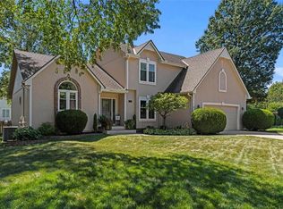 2407 SE 5th Ter, Lees Summit, MO 64063