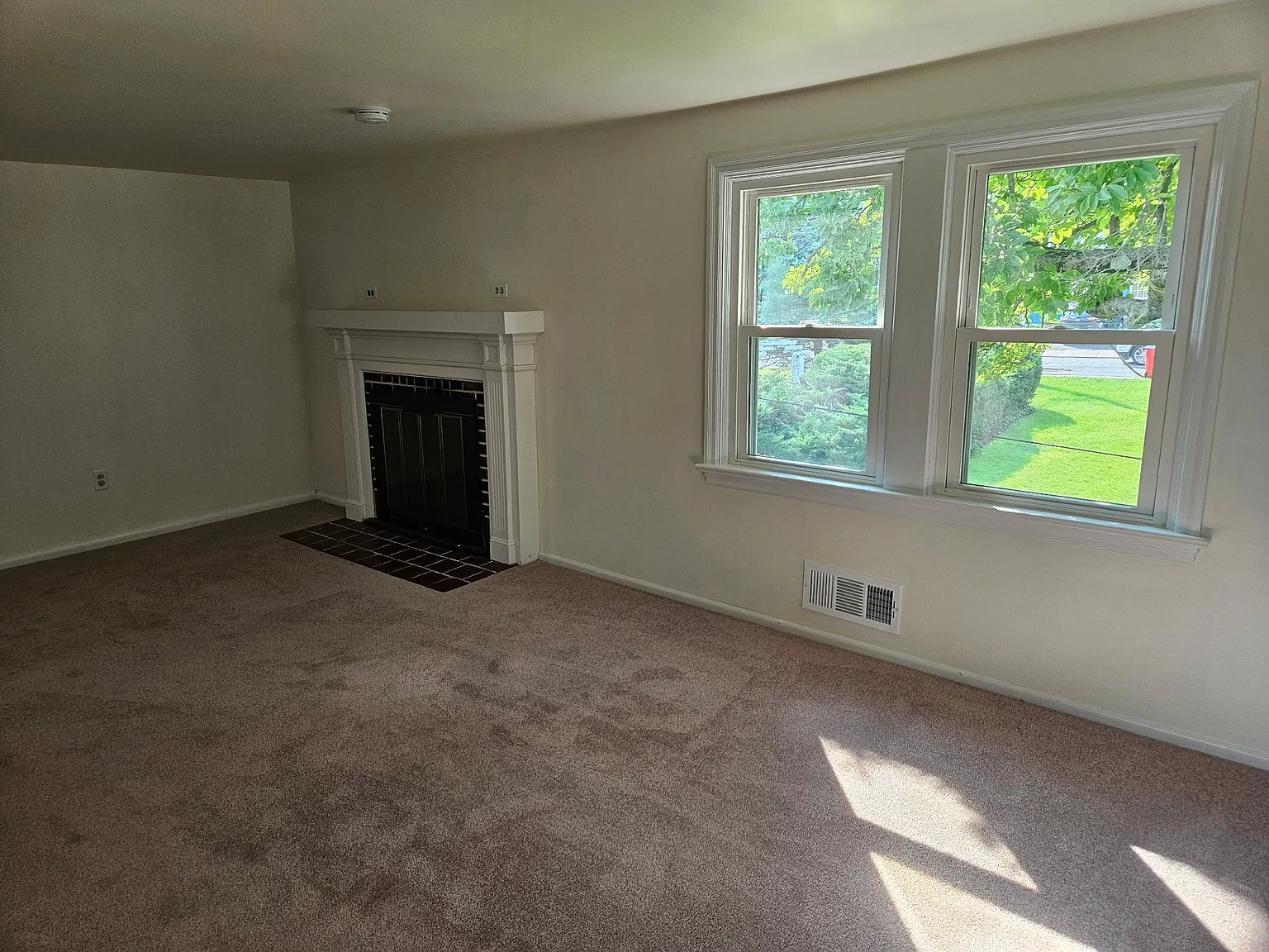 2 bed, $1,525 — Photo 4