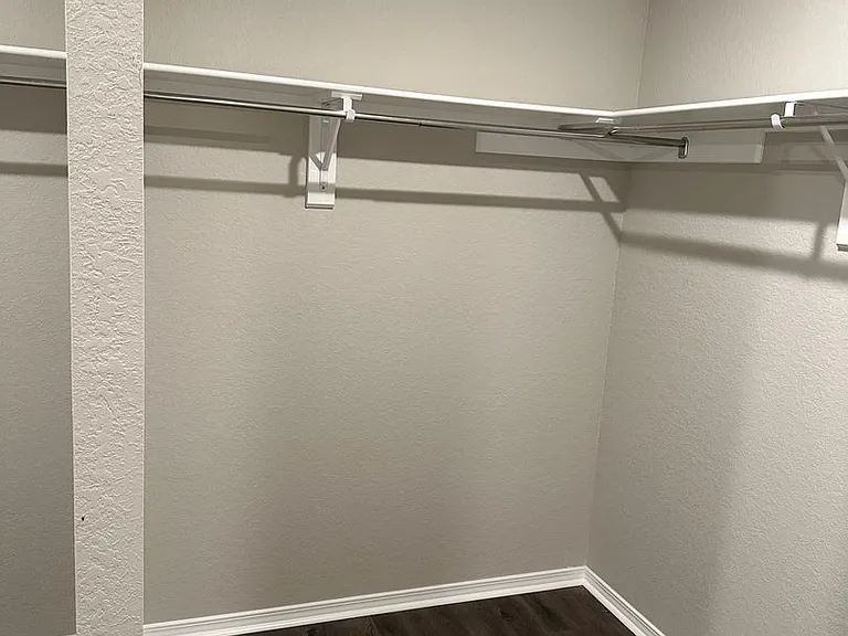 205 Logan Dr — Photo 14