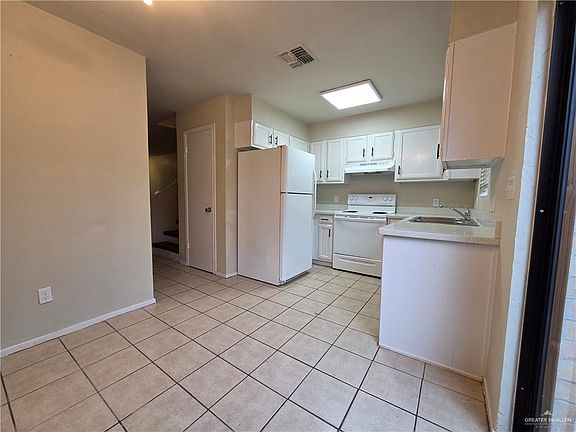 3rd image of 3312 N 25 1/2 St