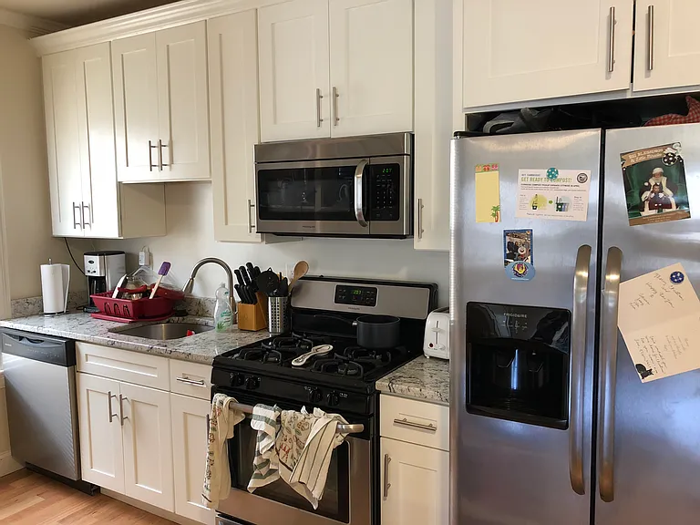 117 Webster Ave #2 — Photo 4