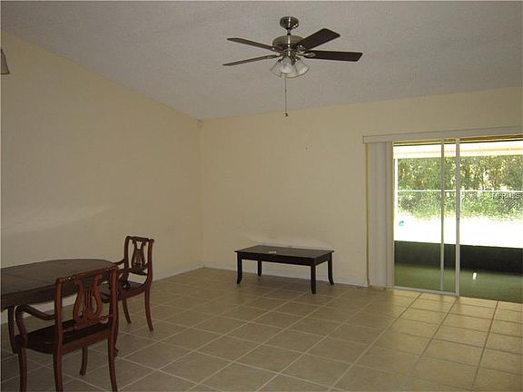 3rd image of 3208 Courtney Dr