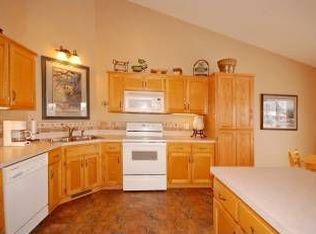 2776 Cutters Grove Cir, Anoka, MN 55303