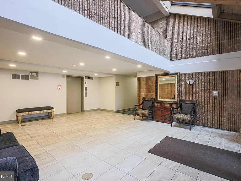 2903 Fallstaff Rd #501 — Photo 2