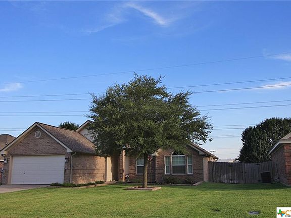 2nd image of 520 Armstrong Dr