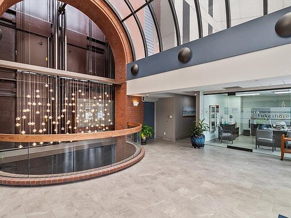 5th image of 333 Lake AVENUE #308