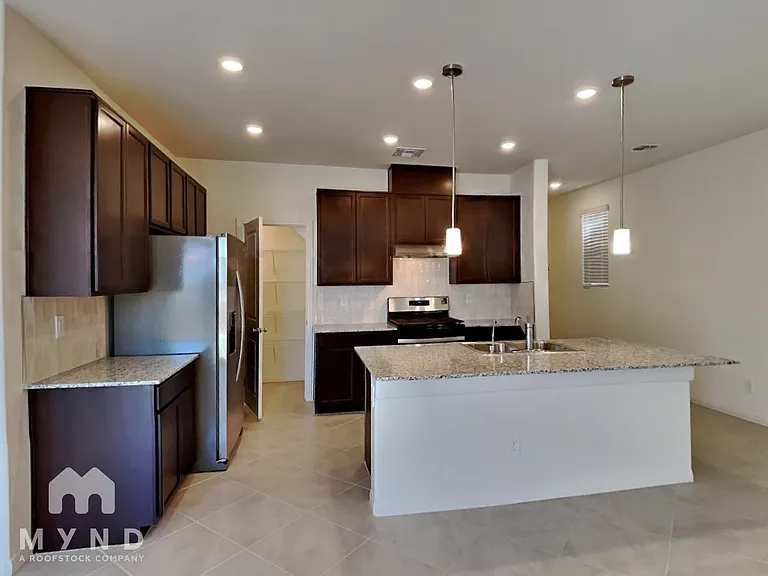 7327 Davenbury St — Photo 5