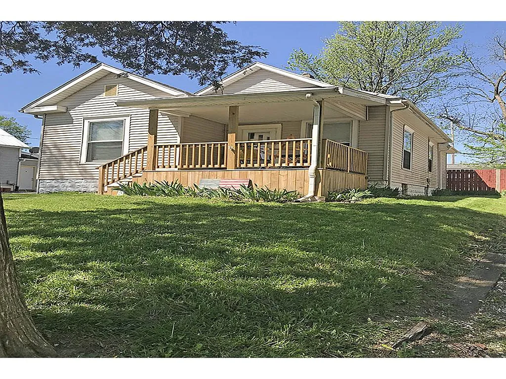 525 S 22nd Pl photo 1