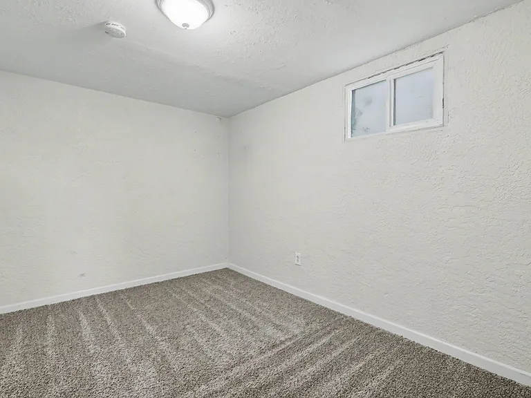 1731 Auburn Dr — Photo 22
