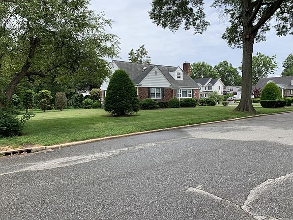 2nd image of 75 Whitney St