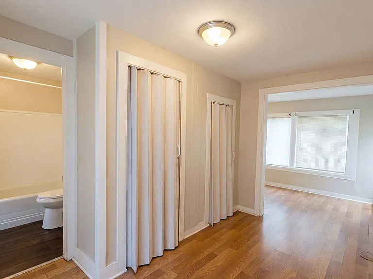 425 Boulevard St — Photo 5