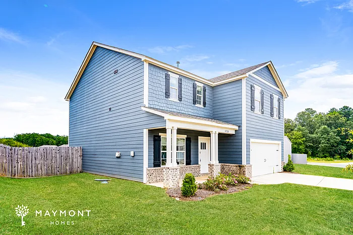 4 bed, 2.5 bath, 2281 sqft, $2,495 — Photo 4