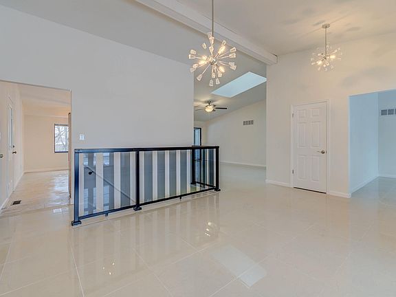 3rd image of 16867 Paradise Peak Cir