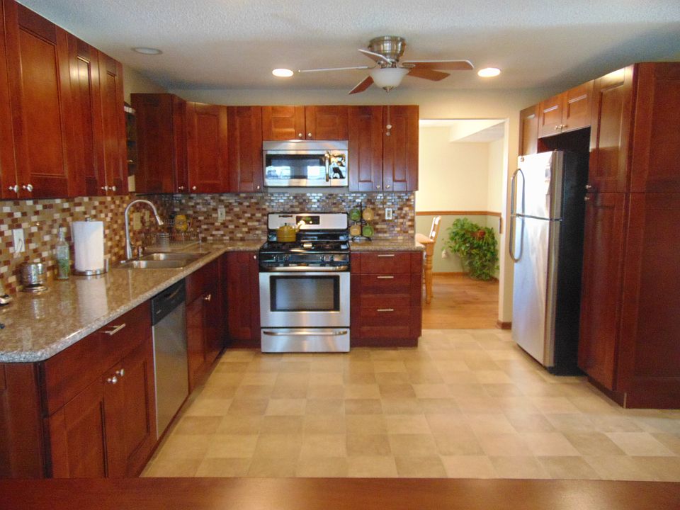 1st image of 2104 Wayfaring Dr