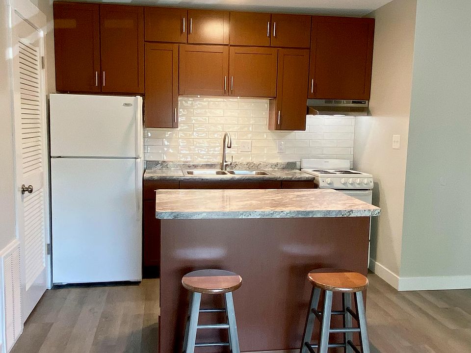 1st image of 2275 N Cable Rd