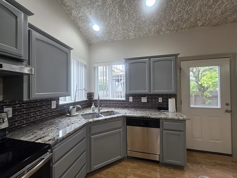 4373 Hearth St NE — Photo 17