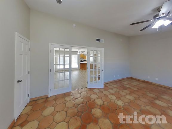 2nd image of 4809 W Cochise Dr