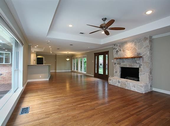 3rd image of 9850 Ash Creek Dr