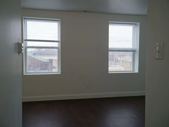 551 W. Washington St., 551 W Washington St APT 4, Frankfort, IN 46041