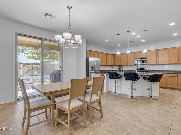 5th image of 44395 W BAILEY Drive