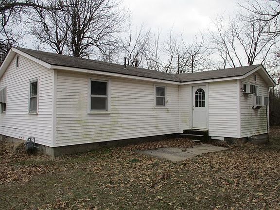 3rd image of 1407 W Olive St
