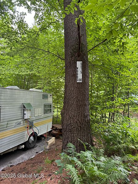2nd image of 6075 Woodside Road