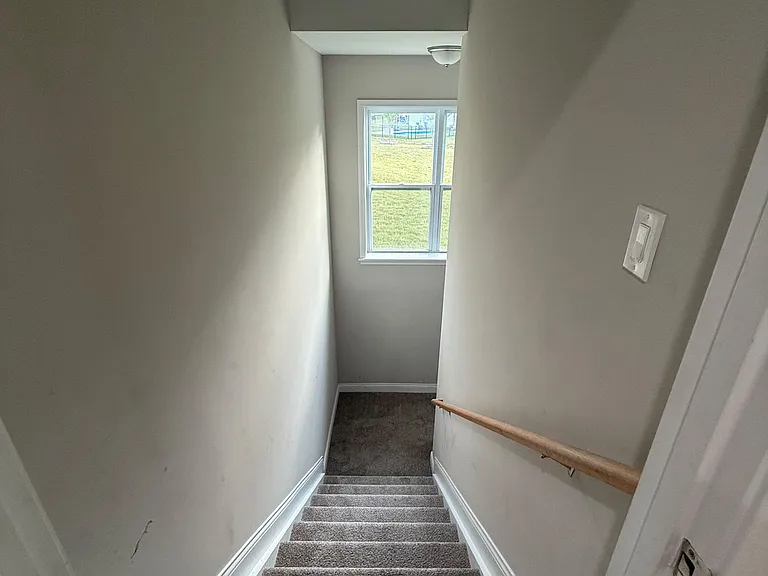 6346 Walker Ct — Photo 18