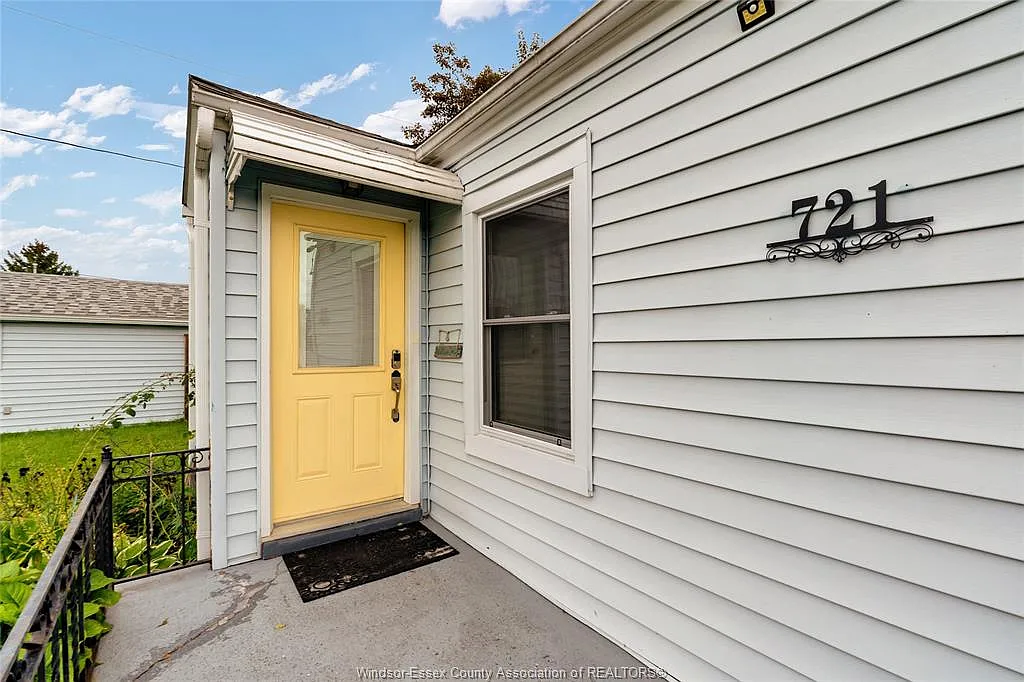 2 bed, $1,975 — Photo 2