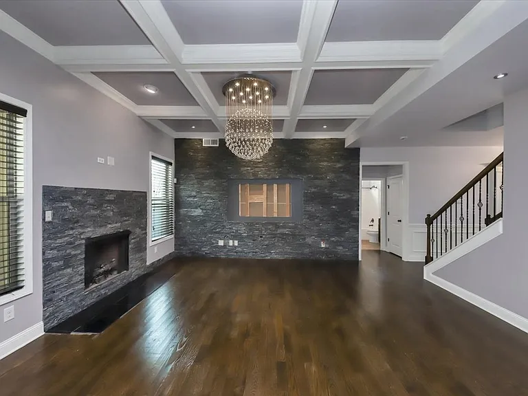 6059 Cove Park Dr — Photo 12