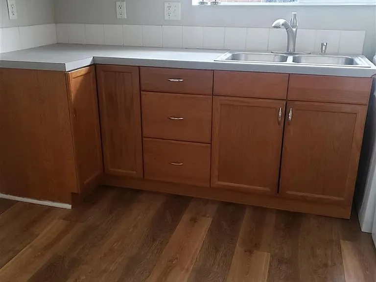 685 Randolph Avenue — Photo 5