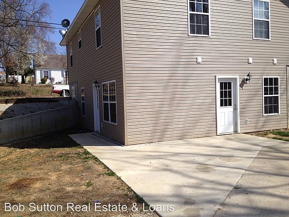 3rd image of 932 W Harper St APT B