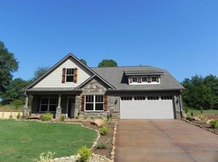351 Saddlers Run, Chesnee, SC 29323